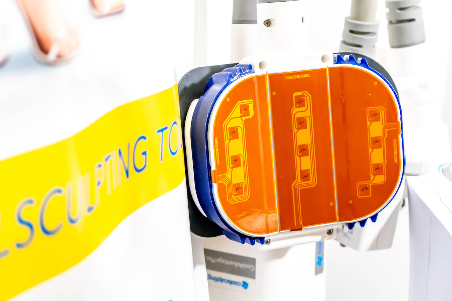 CoolSculpting panel applicator in Surrey Coolsculpting clinic